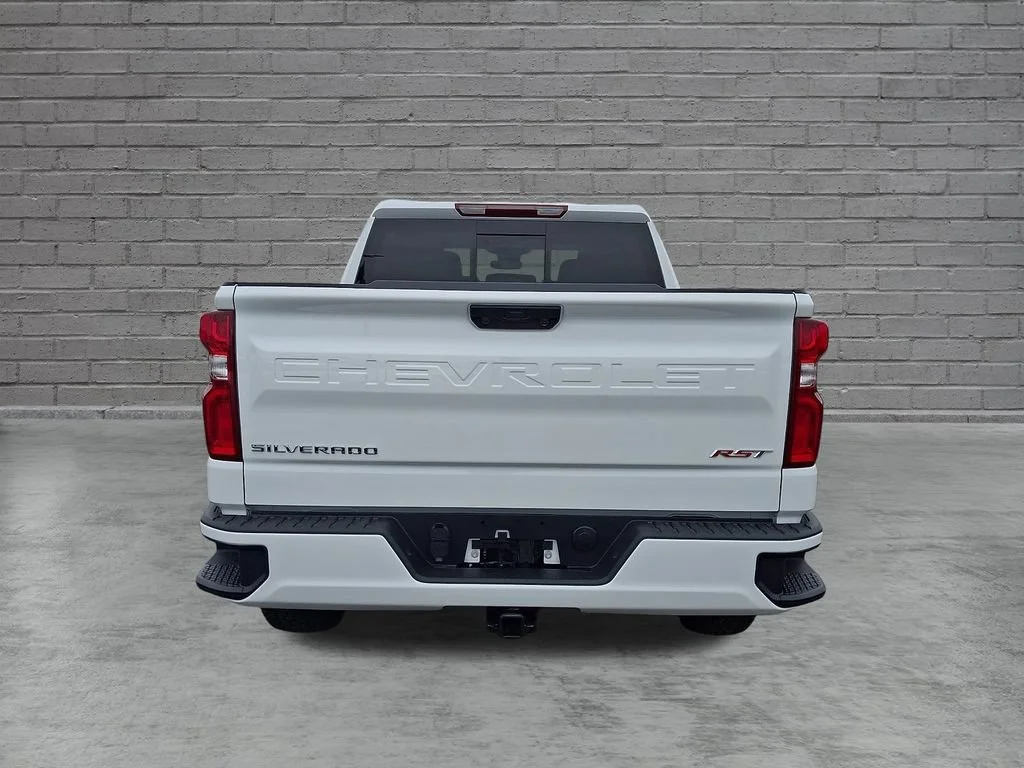 New 2026 Summit White Chevrolet RST image 7