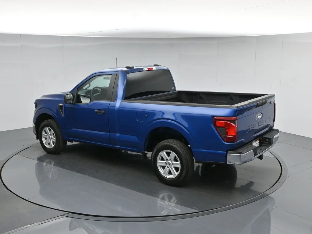 New 2026 Oxford White Ford XLT image 37