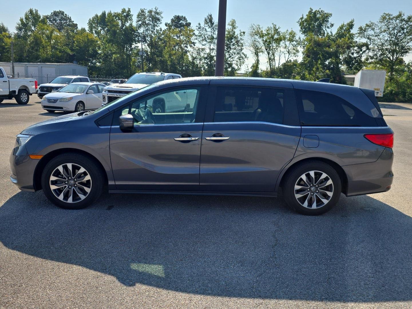 Used 2024 Modern Steel Metallic Honda EX-L image 8