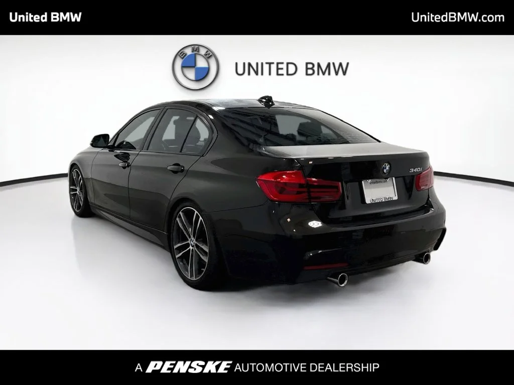 Used 2018 Citrin Black Metallic BMW 340i image 7