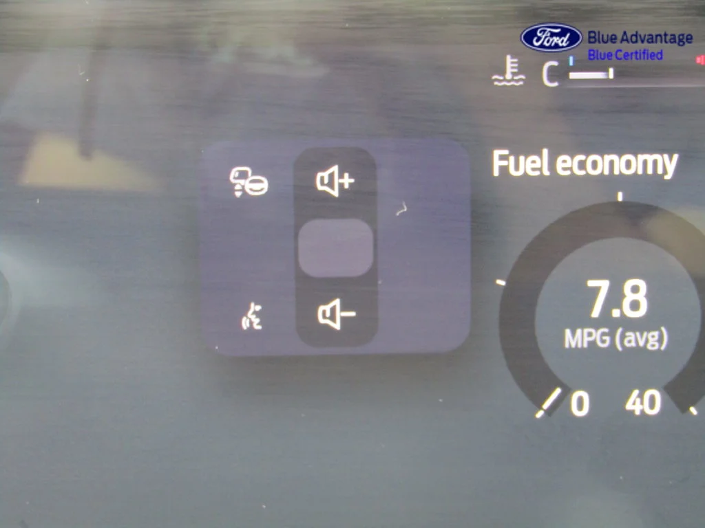 Certified Used 2025 Star White Ford Active image 25