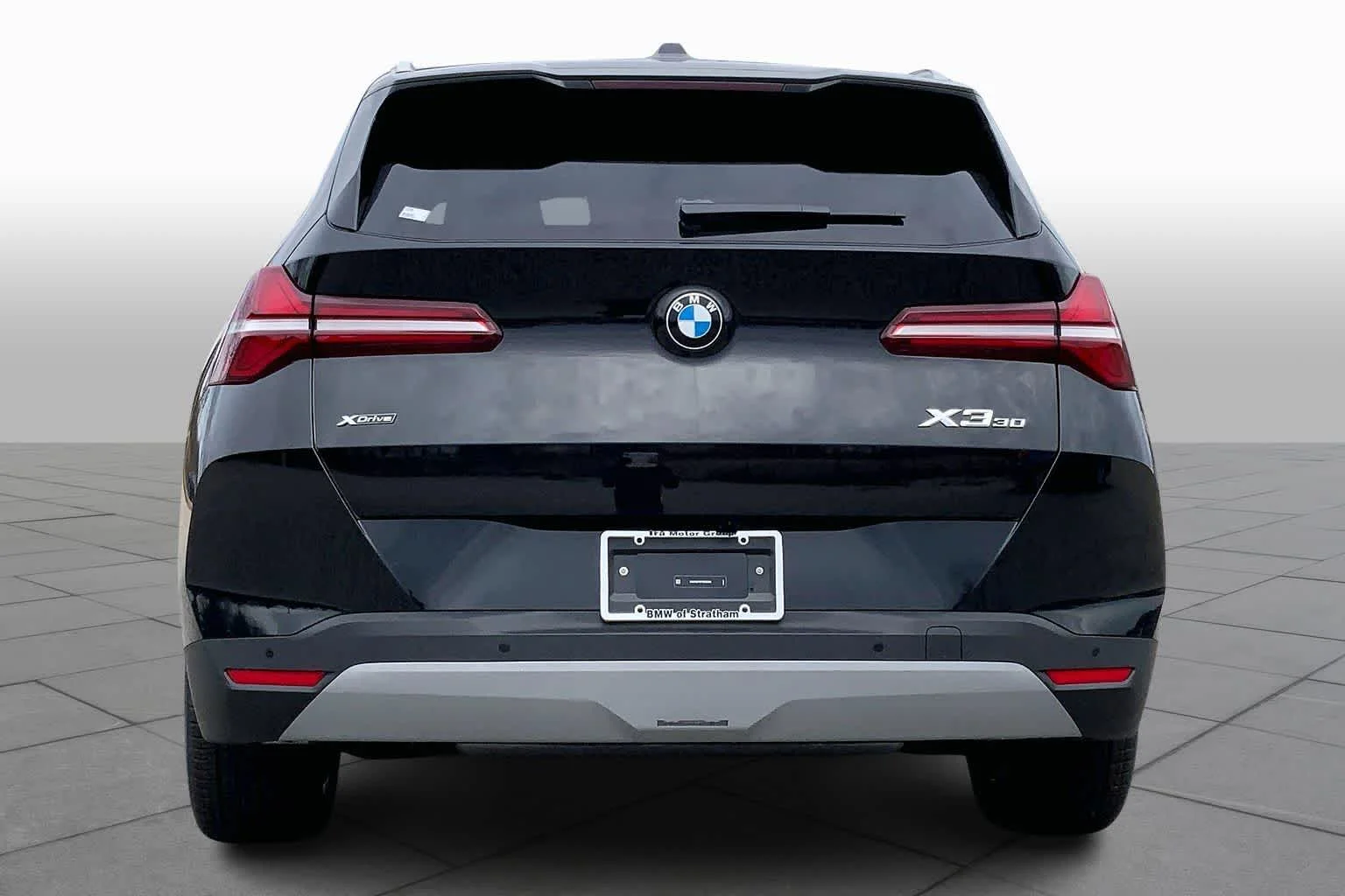 New 2026 Black Sapphire Metallic BMW 30 xDrive image 4