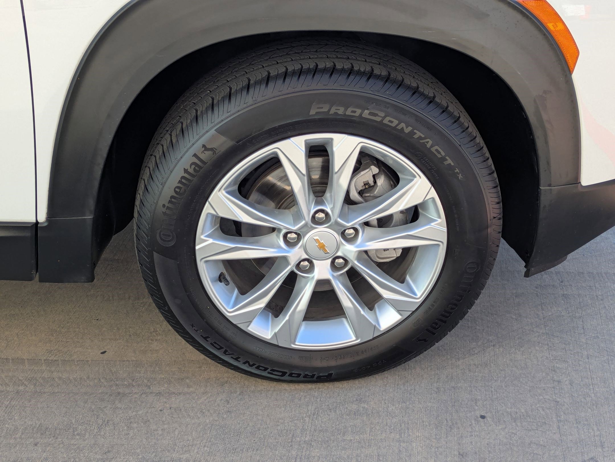 Used 2021 Summit White Chevrolet LS image 13