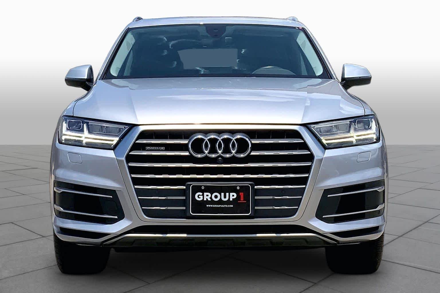 Used 2017 Florett Silver Metallic Audi Premium Plus image 4