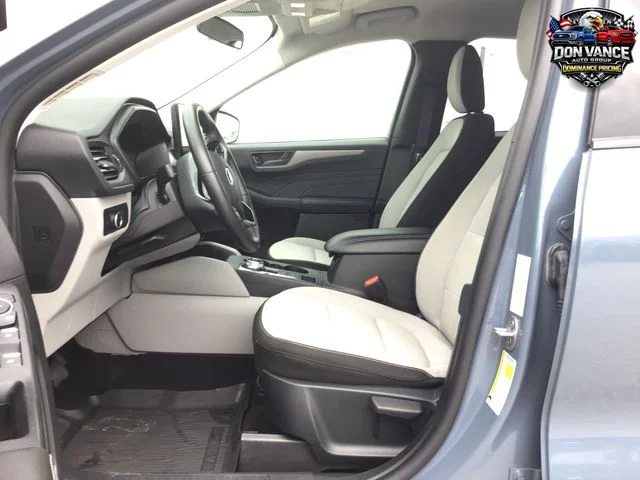 Used 2025 Blue Ford Active image 9