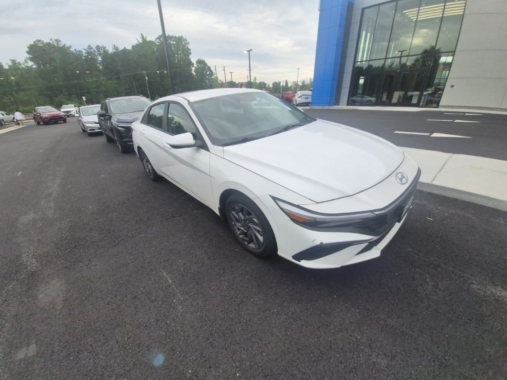 2024 Hyundai Elantra 2.0 SEL IVT's photo