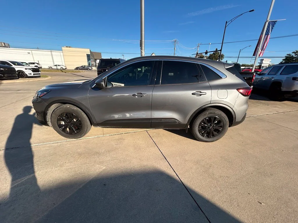 Used 2024 Gray Ford Active image 7