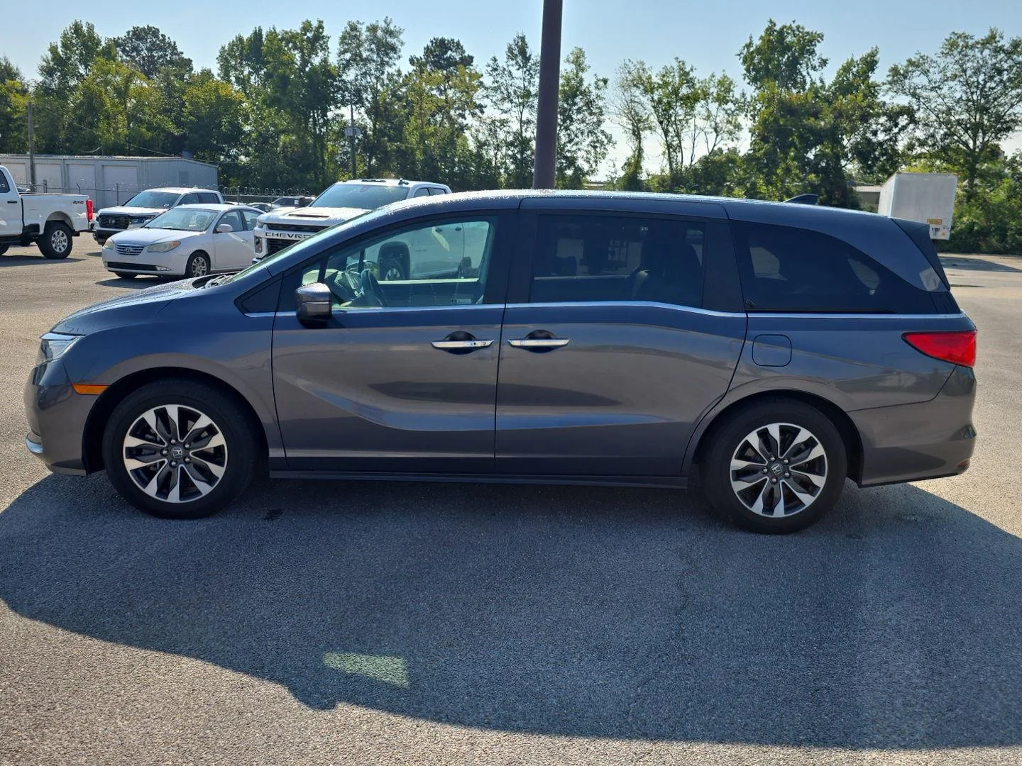 Used 2024 Modern Steel Metallic Honda EX-L image 8
