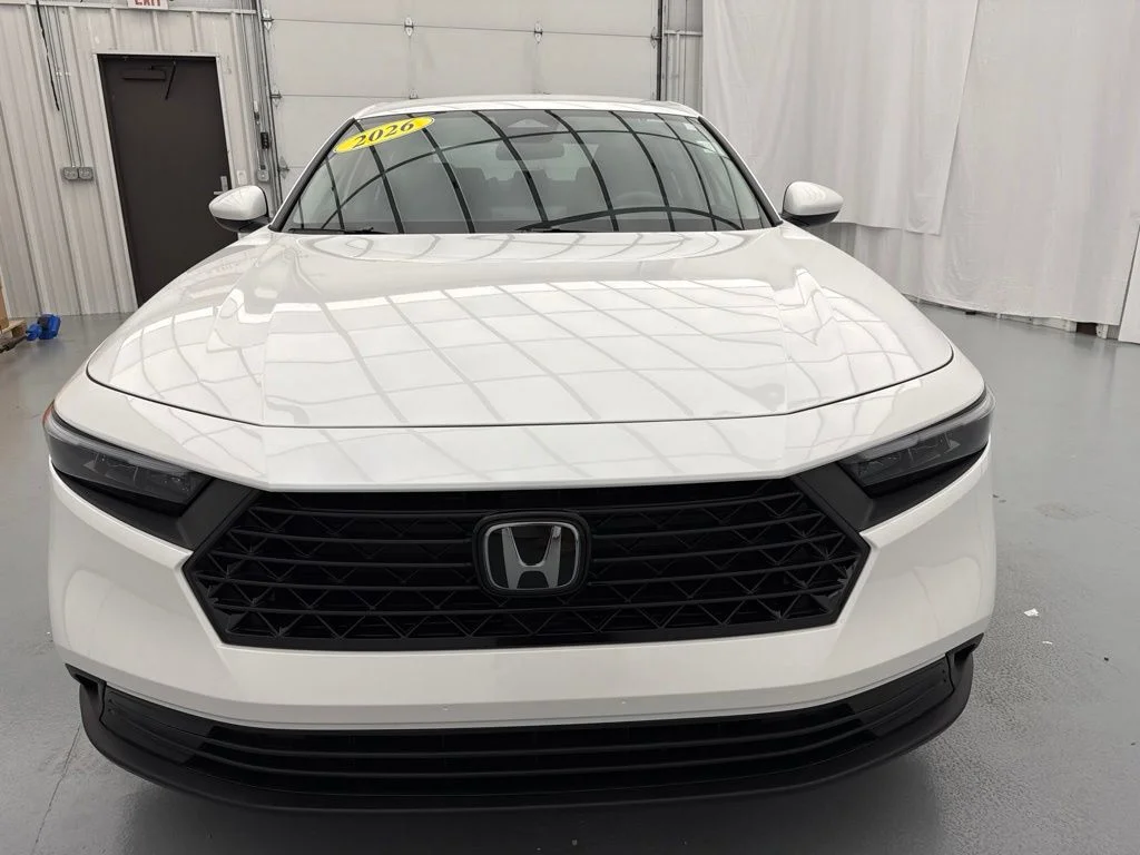 New 2026 Platinum White Pearl Honda LX image 2