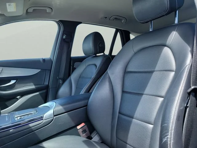 Used 2022 Gray Mercedes-Benz GLC 300 image 20
