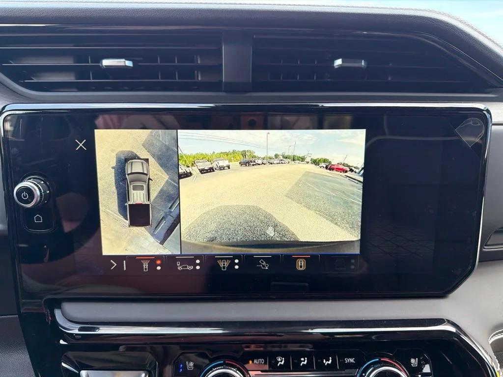 New 2026 Sterling Metallic GMC AT4X image 29