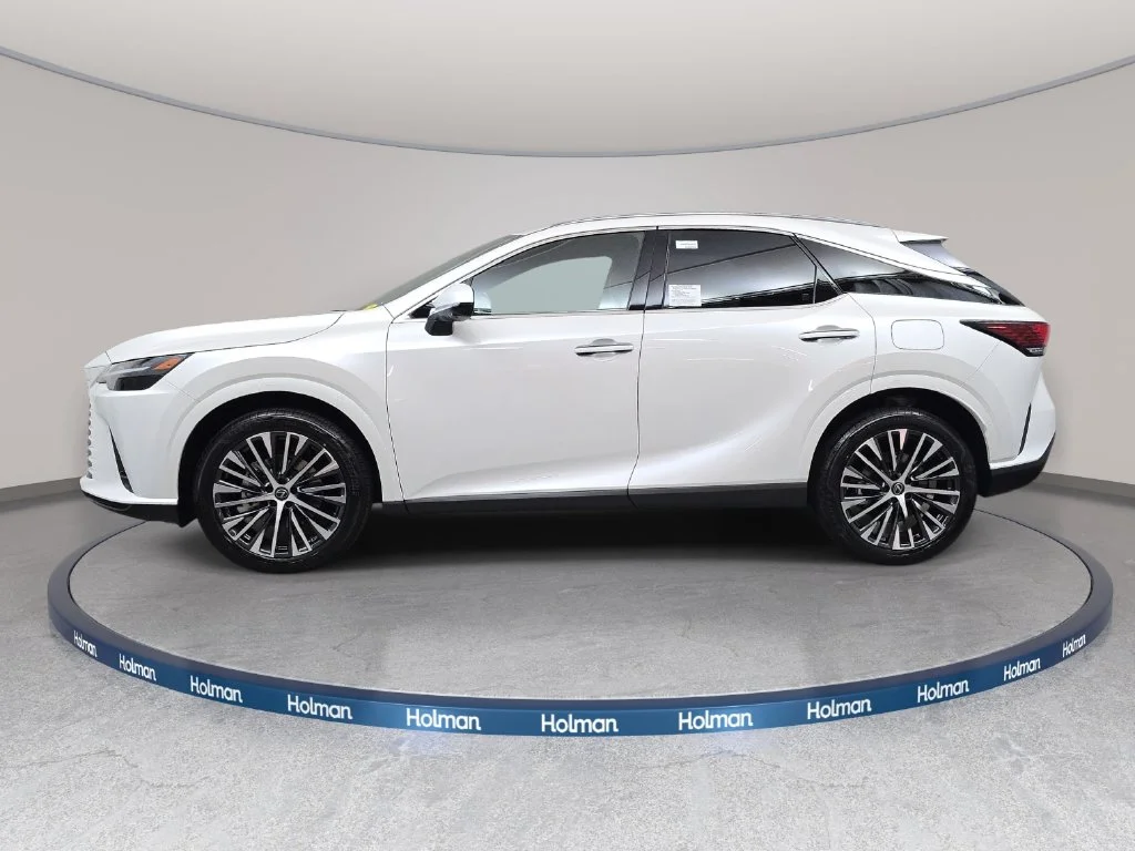 New 2026 Eminent White Pearl Lexus PREMIUM PLUS image 8