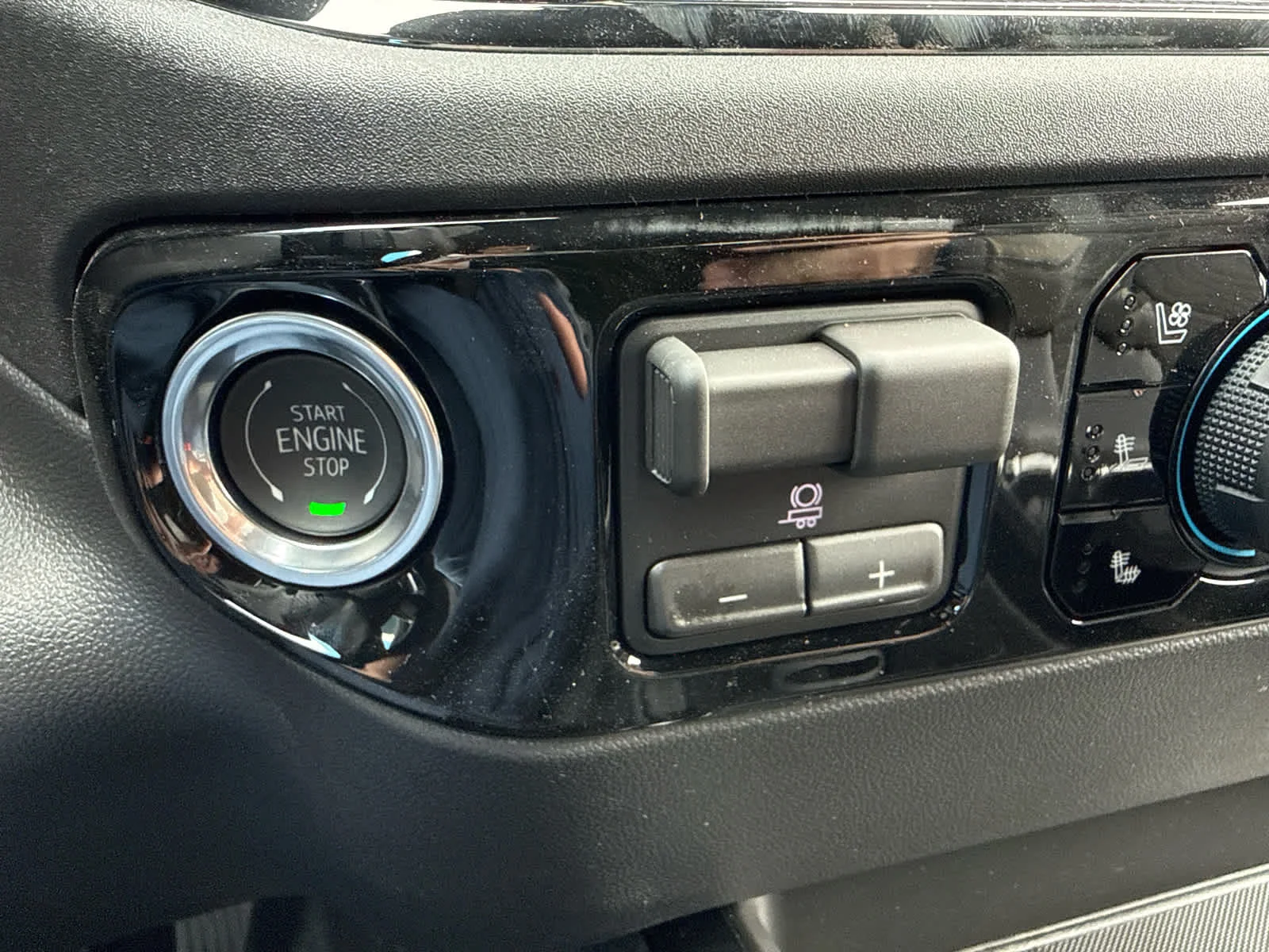 2026 Chevrolet Silverado 1500 ZR2 - Photo 20