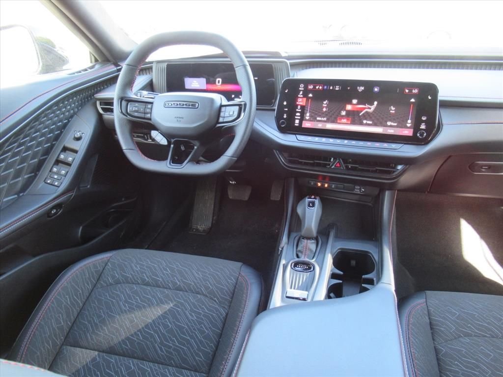 New 2026 Diamond Black Crystal Pearlcoat Dodge R/T image 13