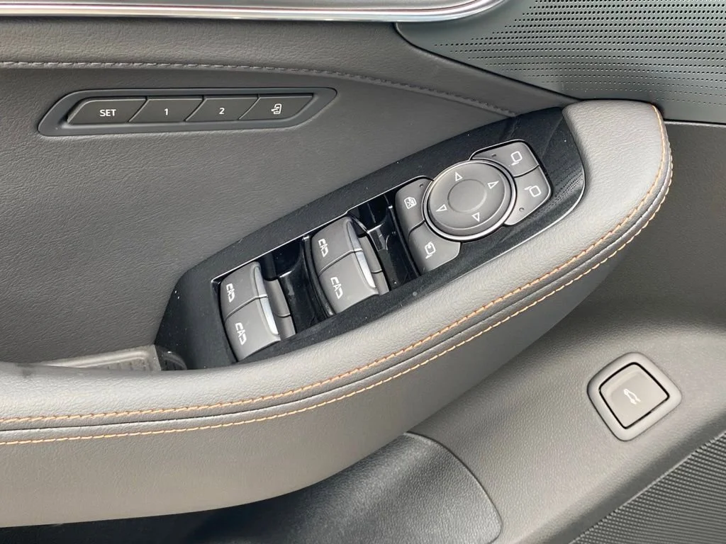 2026 Cadillac CT5 V-Series - Photo 21