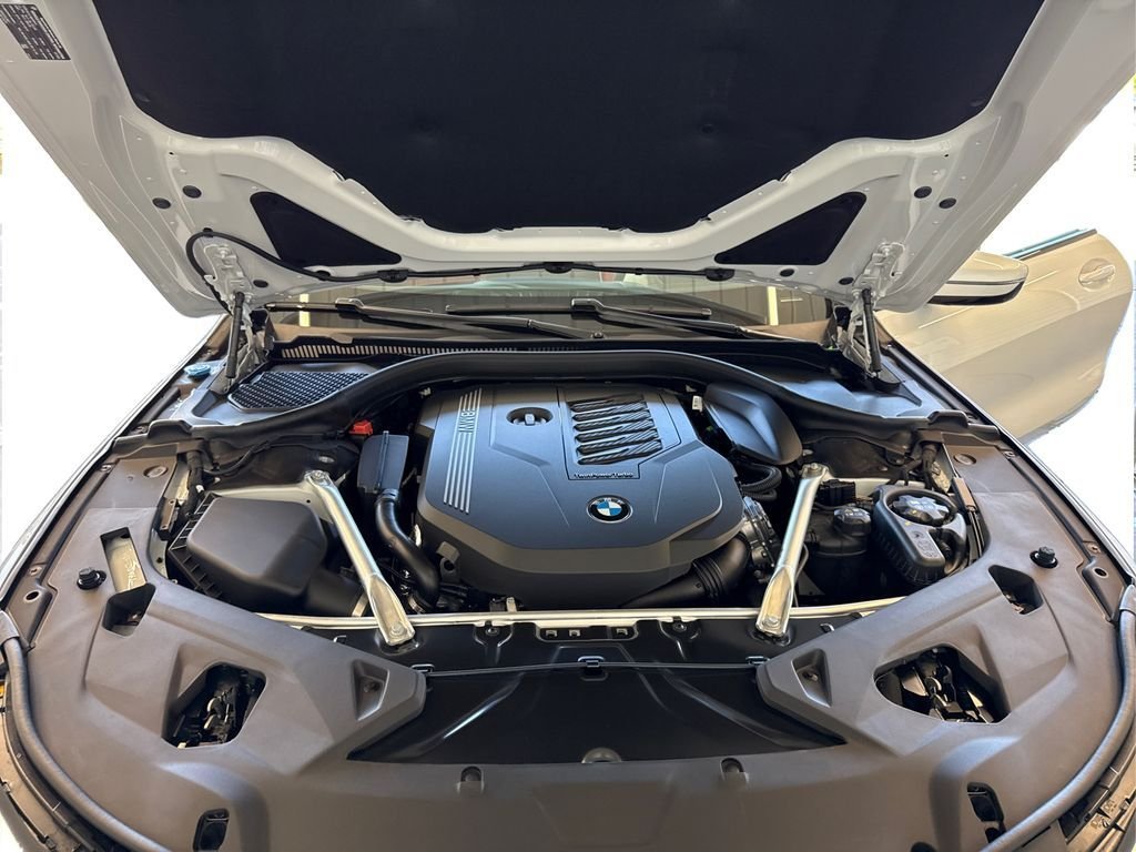 2026 BMW 8 Series 840i - Photo 11