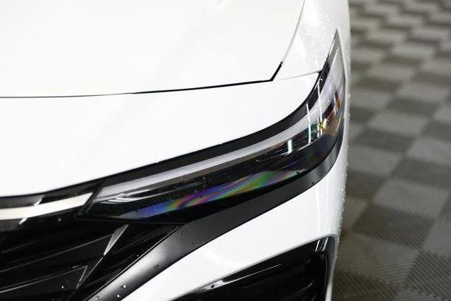 2025 Hyundai Elantra Limited - Photo 59