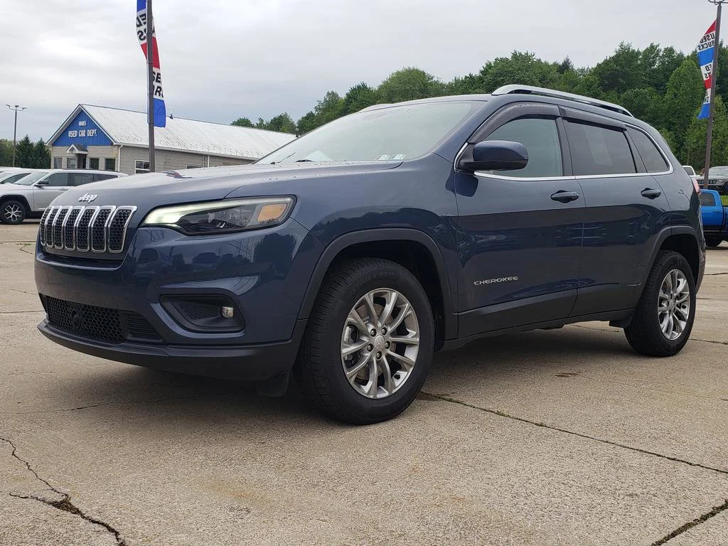 Certified Used 2021 Slate Blue Pearlcoat Jeep Latitude Lux image 8