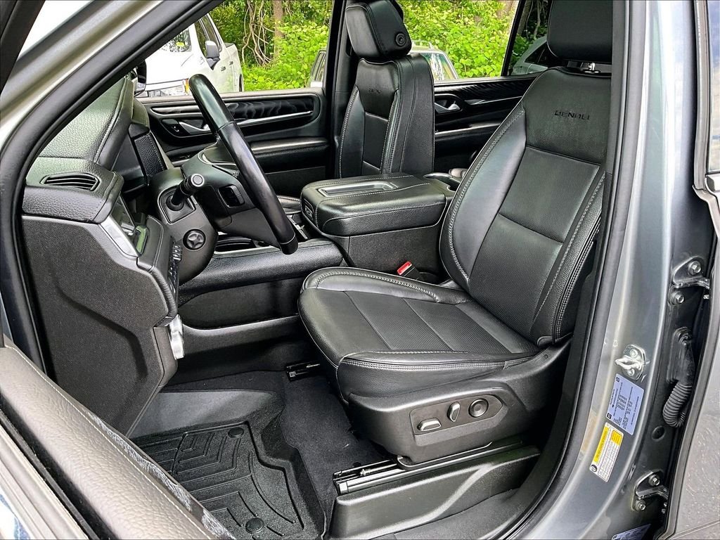 Used 2022 Gray GMC Denali image 10
