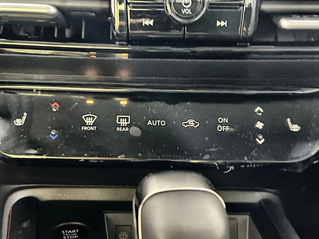 New 2026 Canyon Bronze Metallic Nissan SR image 16