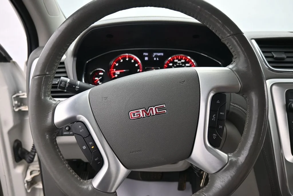 Used 2013 White GMC SLT-1 image 20