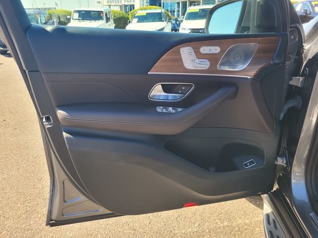 Used 2022  Mercedes-Benz GLS 450 image 18