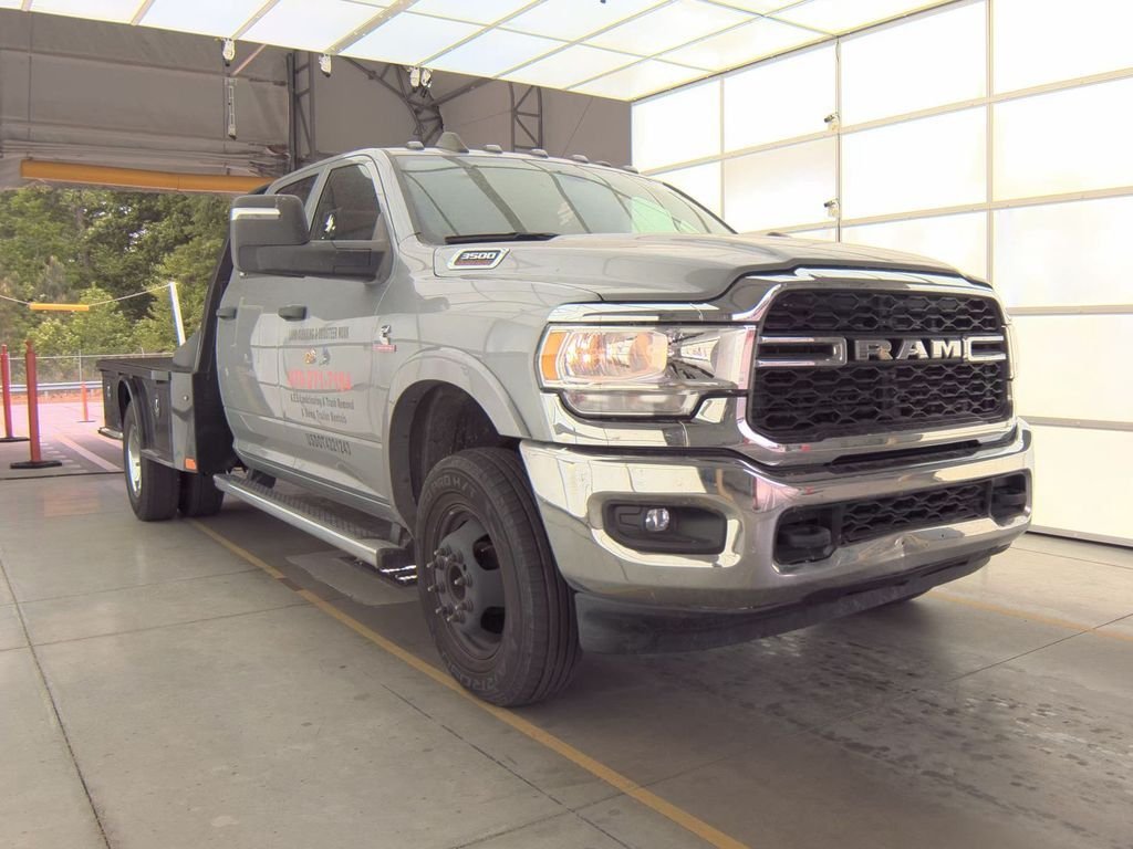 2024 RAM 3500 Tradesman 4X4 Crew Cab's photo