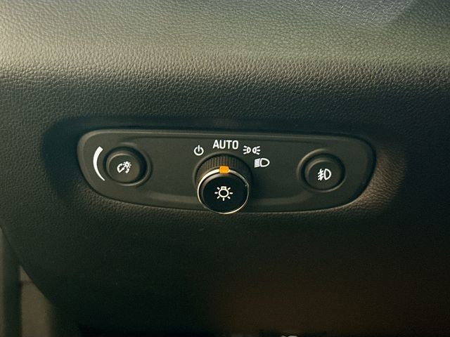 Used 2019 BLACK CURRANT METALLIC Chevrolet LT Cloth image 11