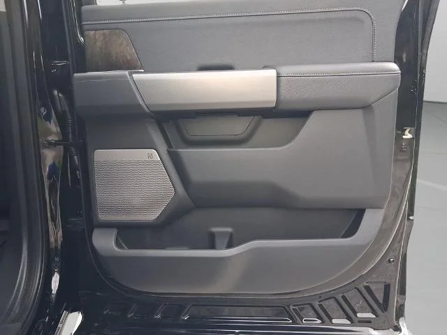 New 2026 Agate Black Metallic Ford F-250® Lariat® image 28