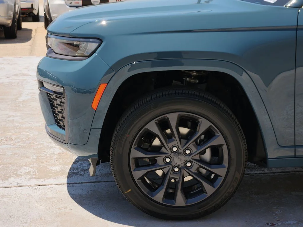 New 2026 Steel Blue Jeep Limited Reserve image 5