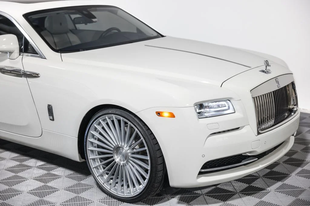 Used 2014 White Rolls-Royce Base image 6