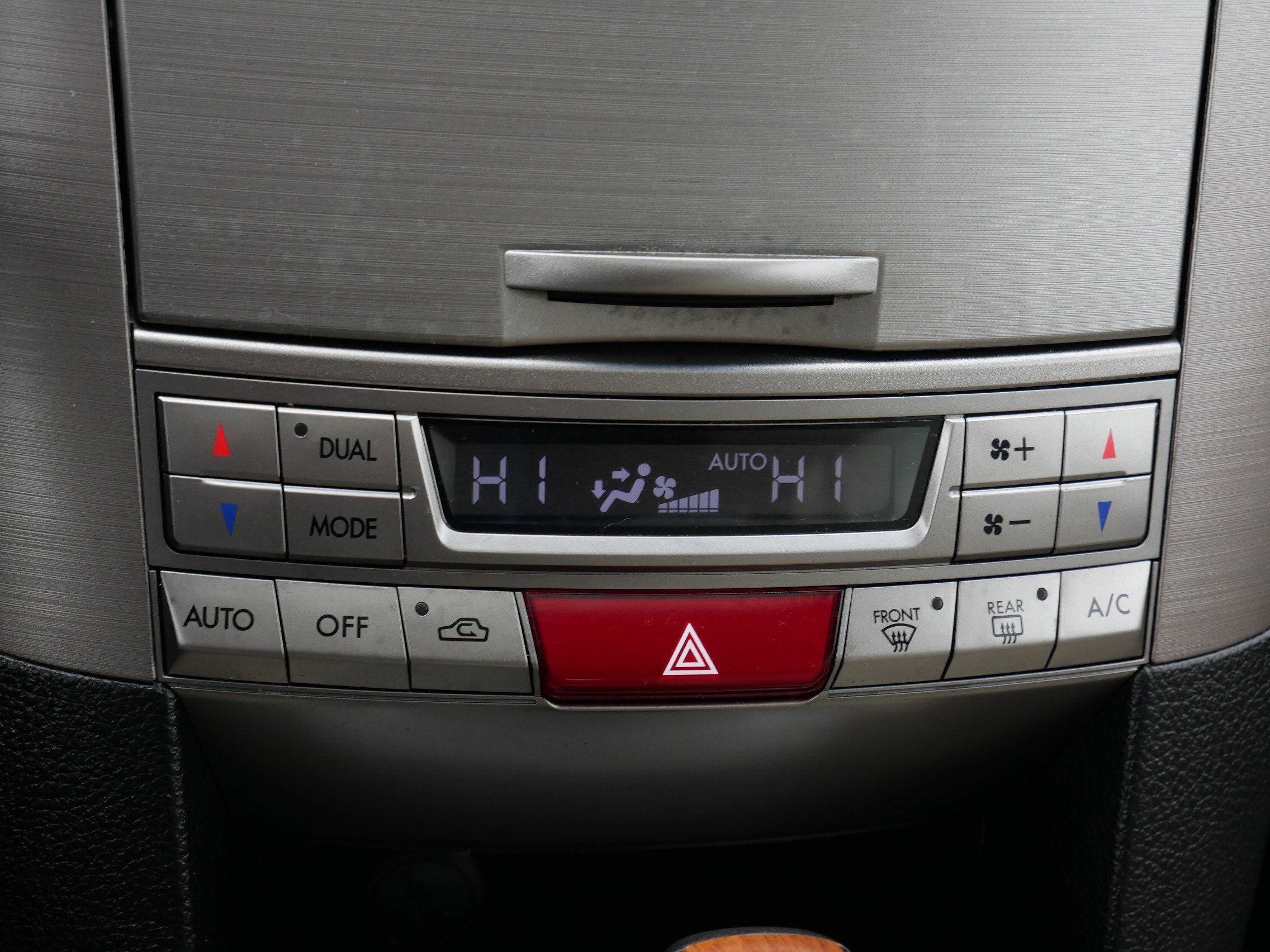 Used 2013 Venetian Red Pearl Subaru 3.6R Limited image 23