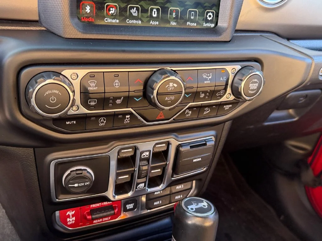 Used 2020 Red Jeep Unlimited Rubicon image 13