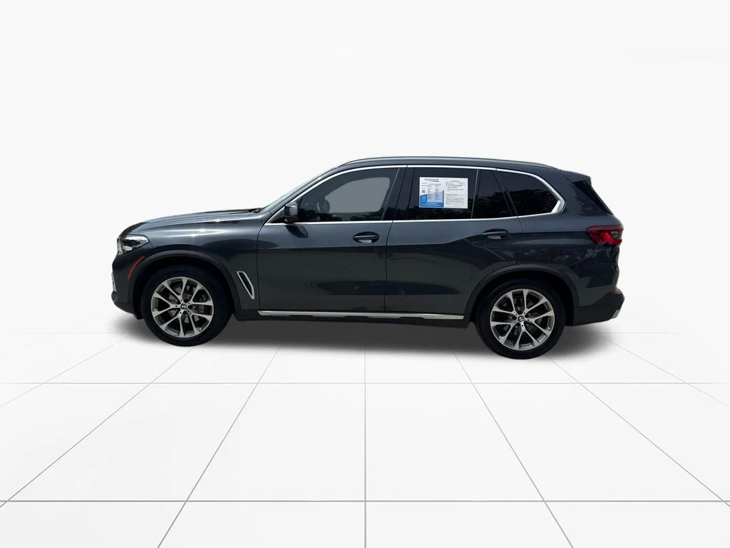 Used 2019 Gray Metallic BMW xDrive40i image 4