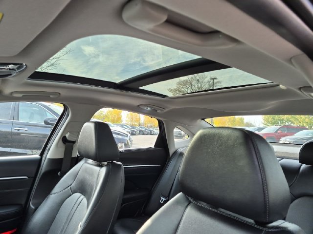 Used 2024 Black Hyundai Limited image 12