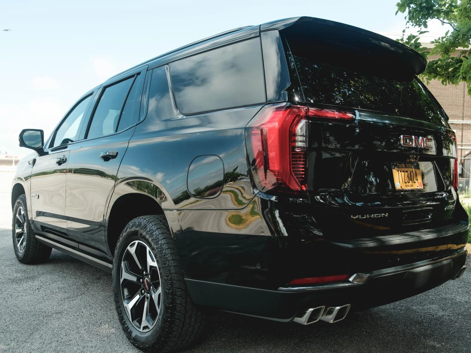 Used 2026 Onyx Black GMC AT4 image 38