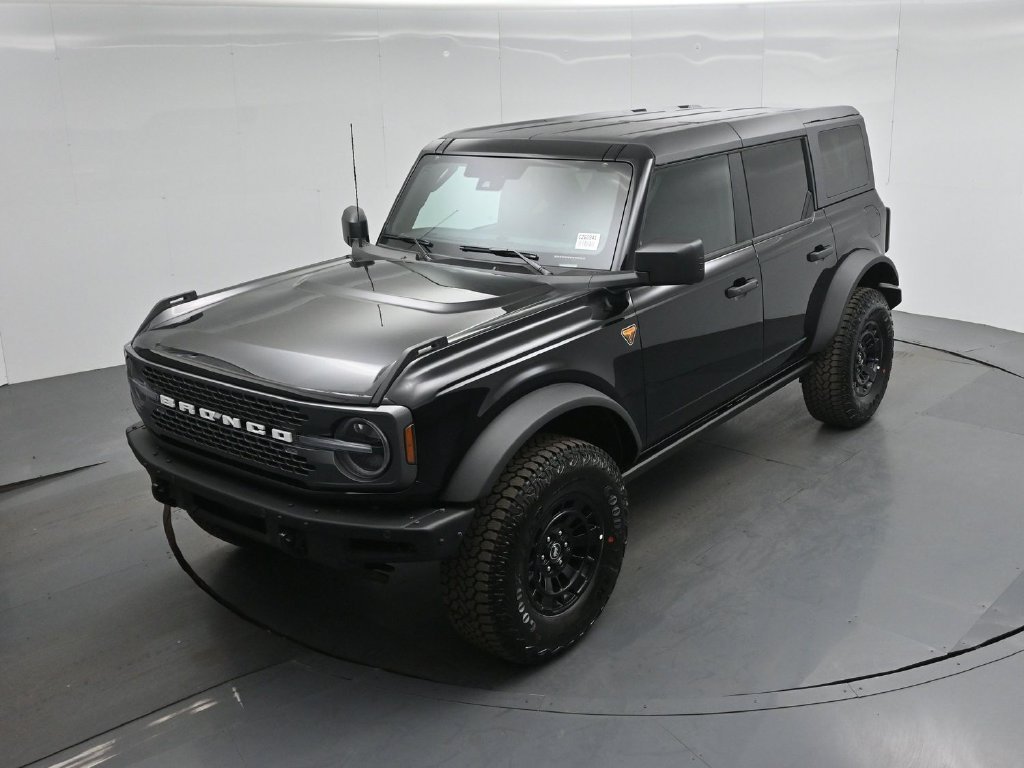 New 2026 Shadow Black Ford Badlands image 33