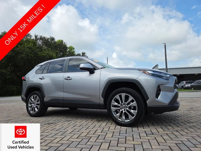 2023 Toyota RAV4 XLE Premium
