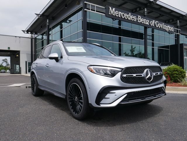 2026 Mercedes-Benz GLC GLC 300's photo