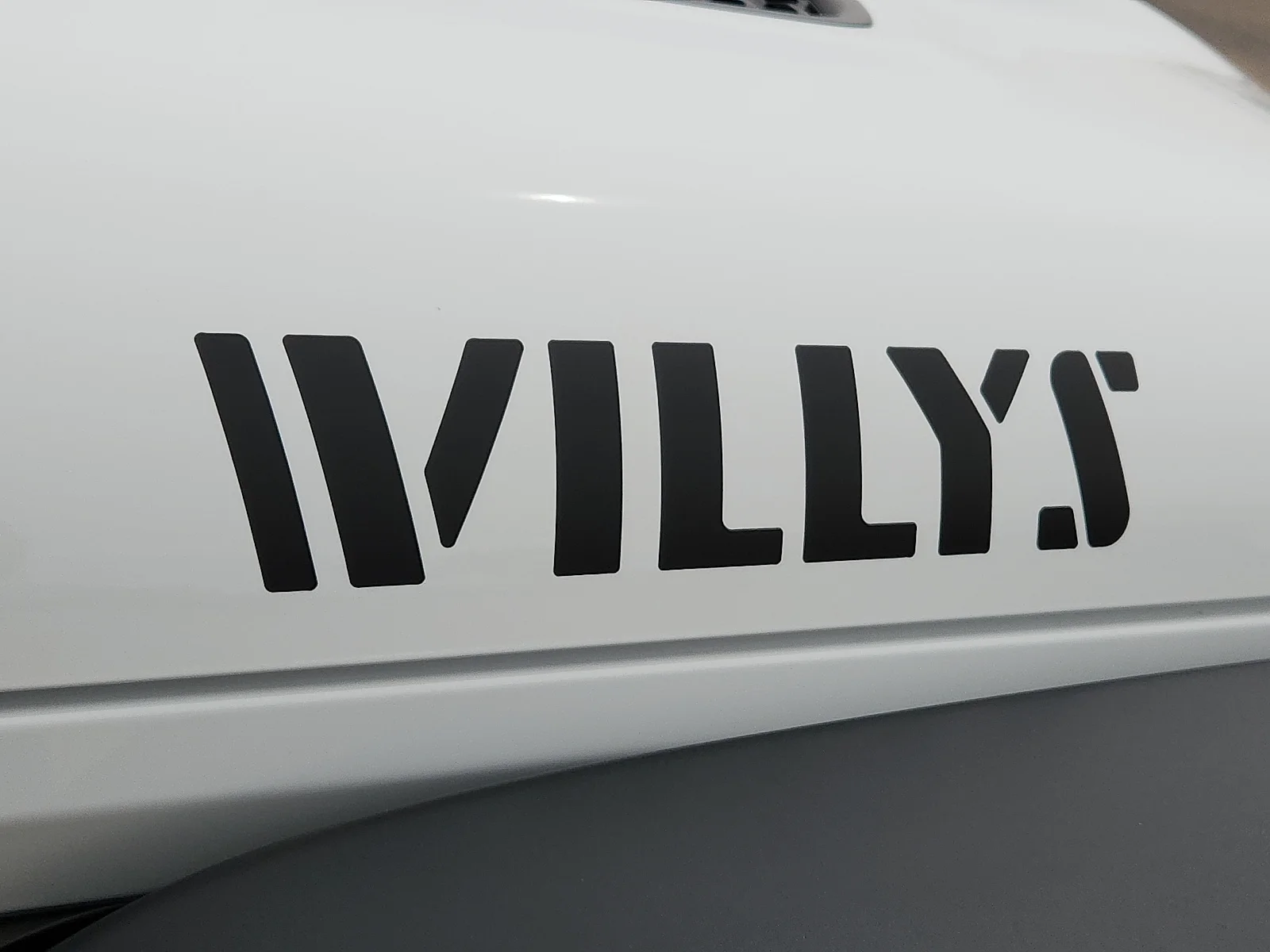 New 2026 Bright White Clear-Coat  Paint Jeep 4-DOOR WILLYS image 9
