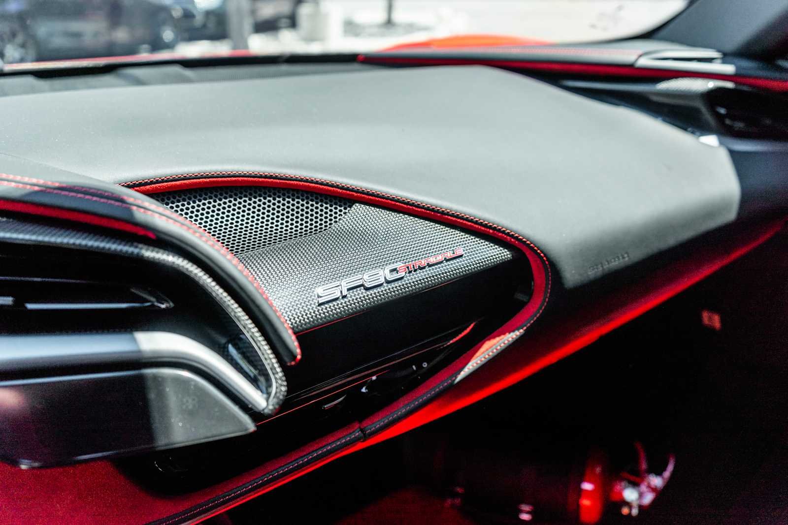 Used 2021  Ferrari  image 19