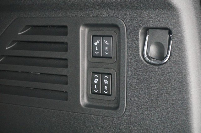 2026 Buick Enclave Preferred - Photo 9
