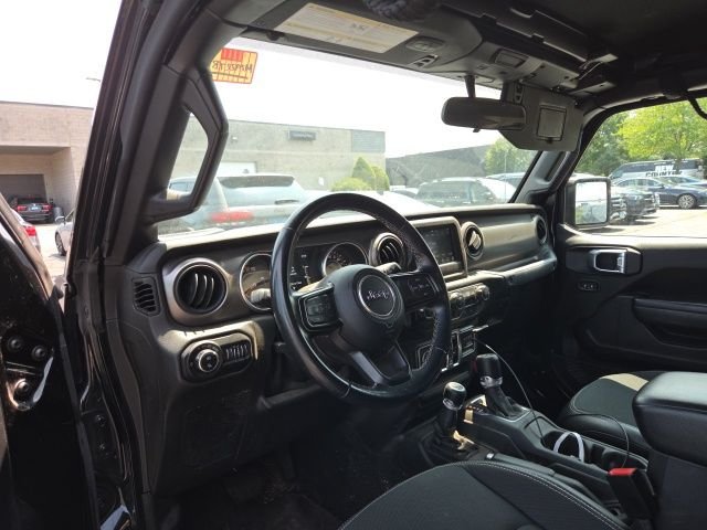 Used 2021 Black Jeep  image 6