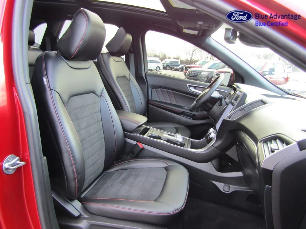 Certified Used 2024 Rapid Red Metallic Tinted Clearcoat Ford ST Line image 20