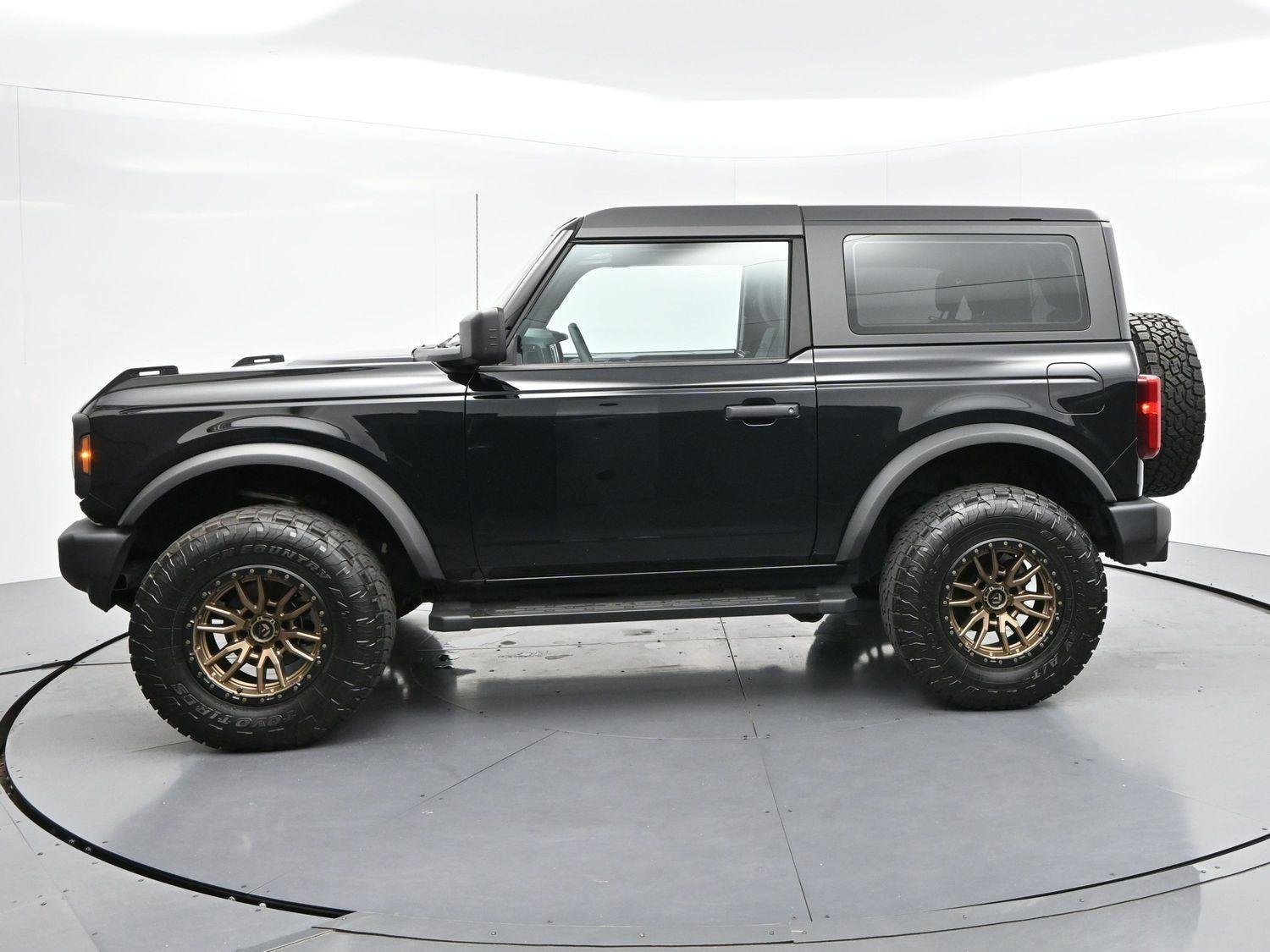 Used 2022 Shadow Black Ford Base image 4