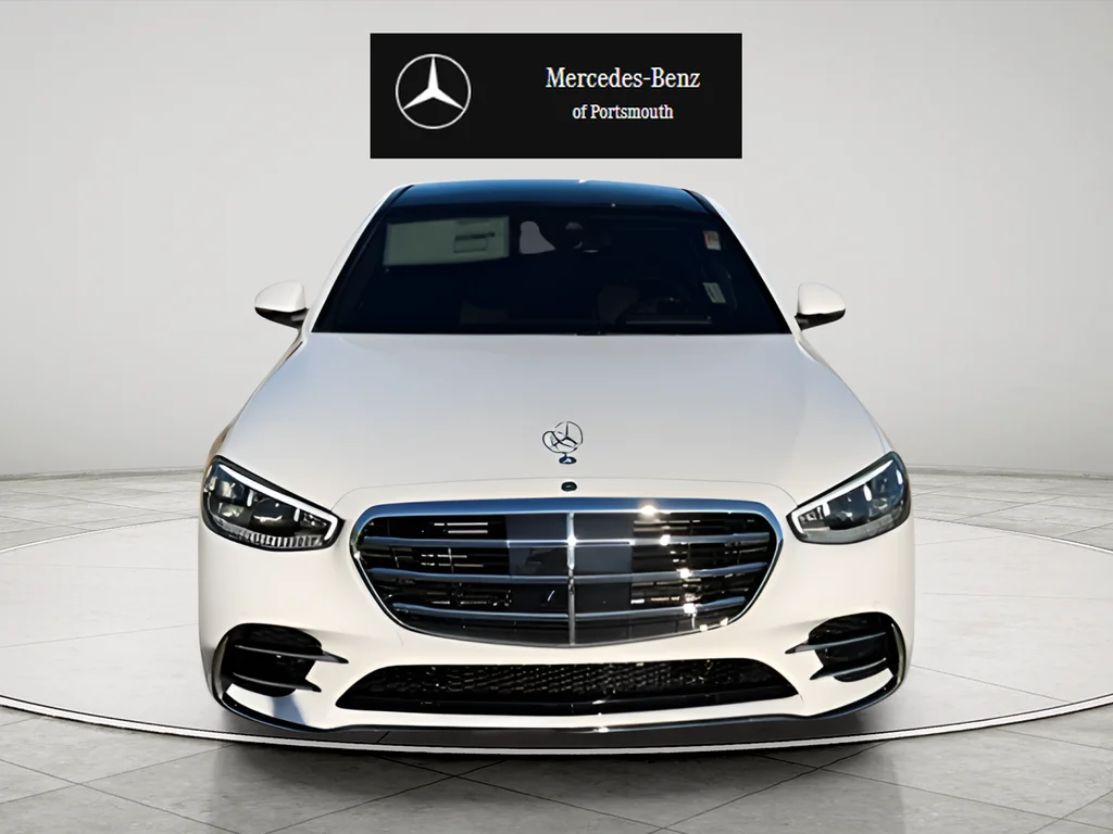New 2026 MANUFAKTUR Moonlight White Metallic Mercedes-Benz S 580 image 3