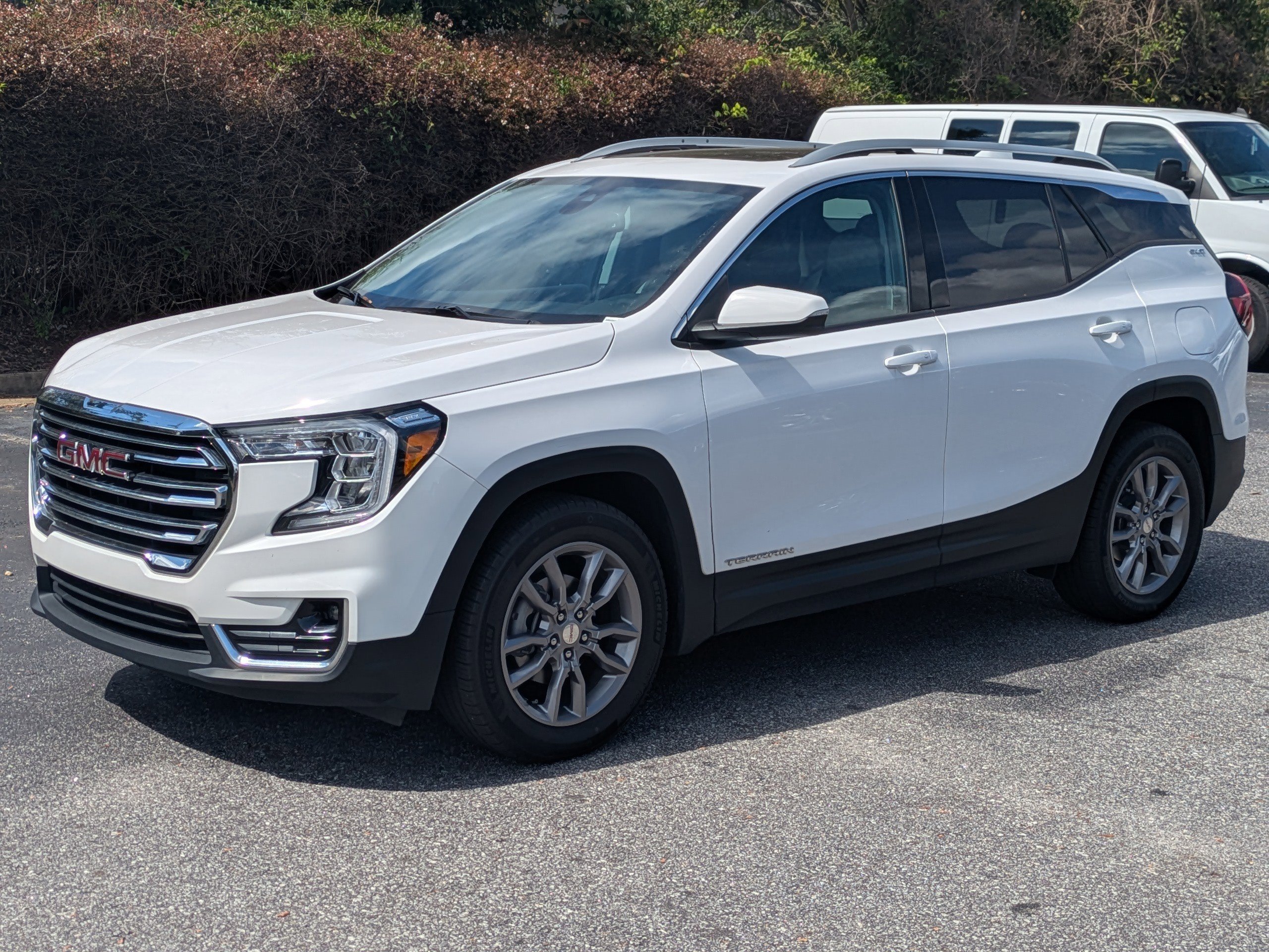 2022 GMC Terrain SLT - Photo 8