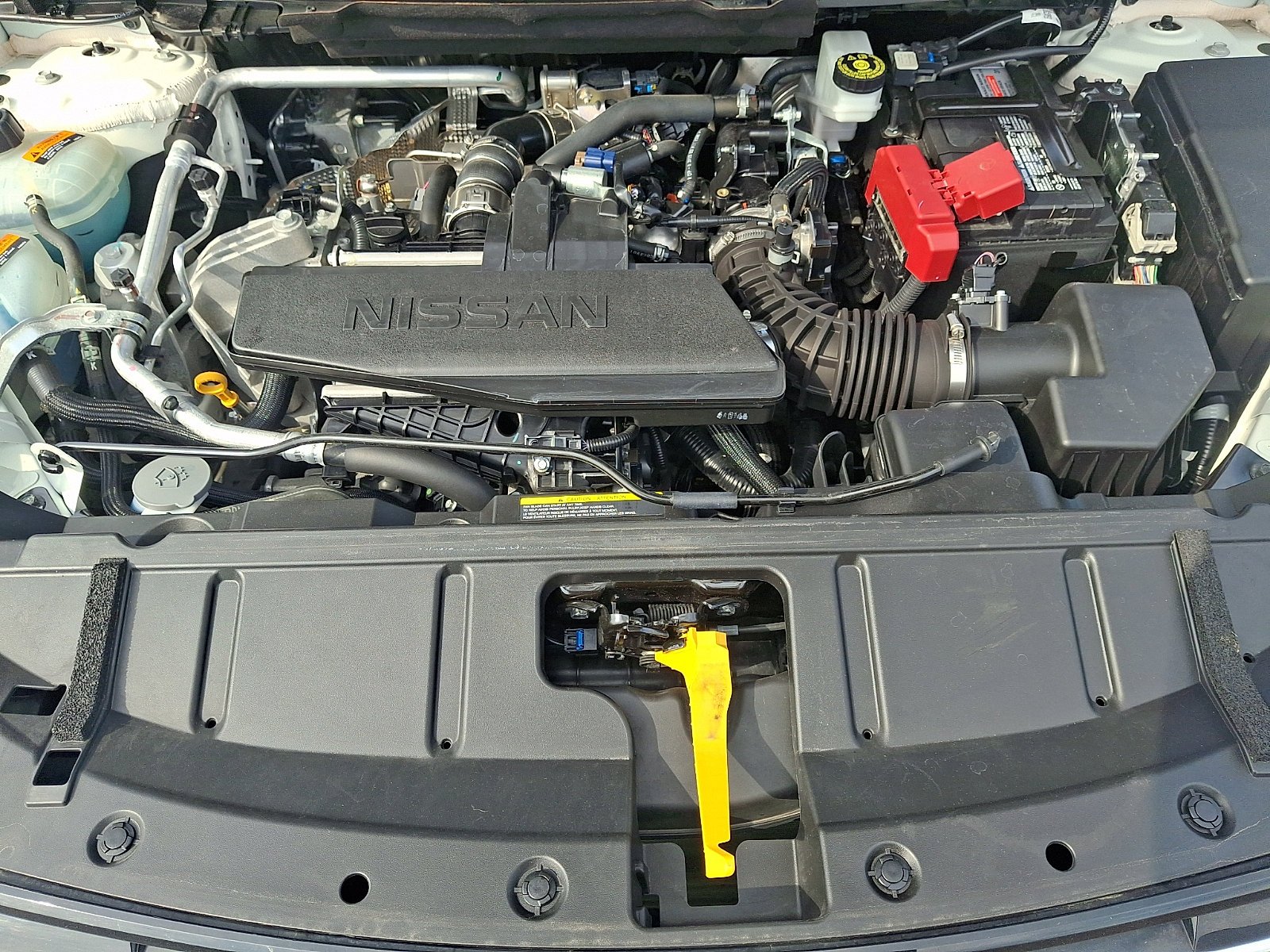 Certified Used 2024 Glacier White Nissan S image 26