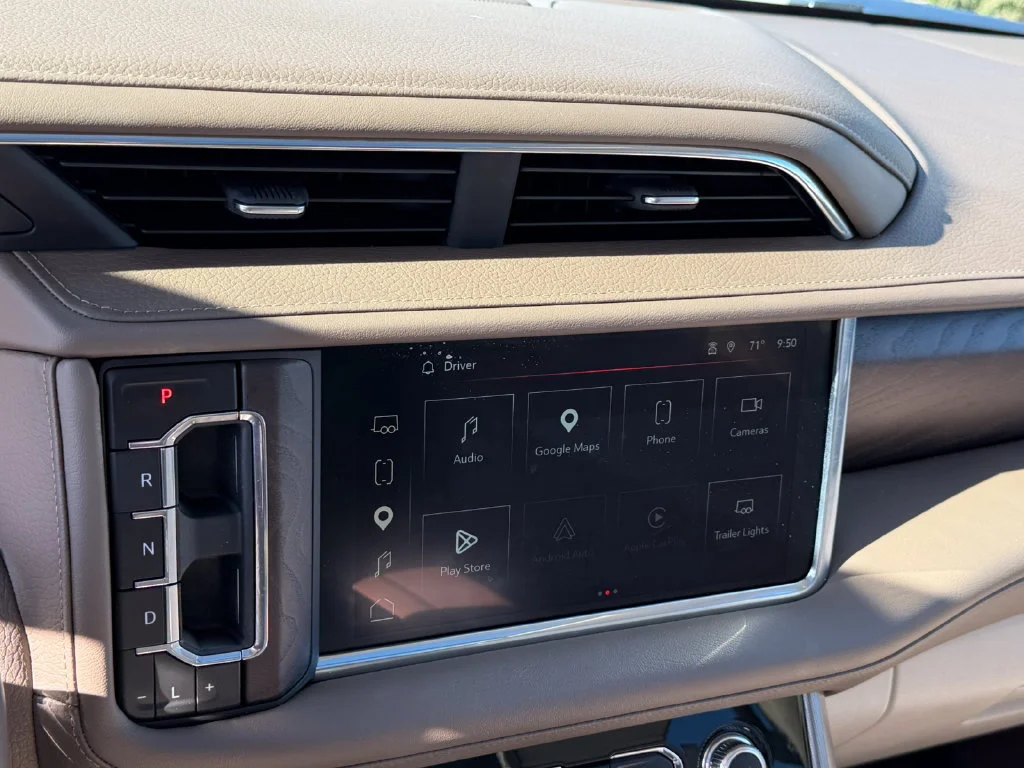 2023 GMC Yukon Denali - Photo 43
