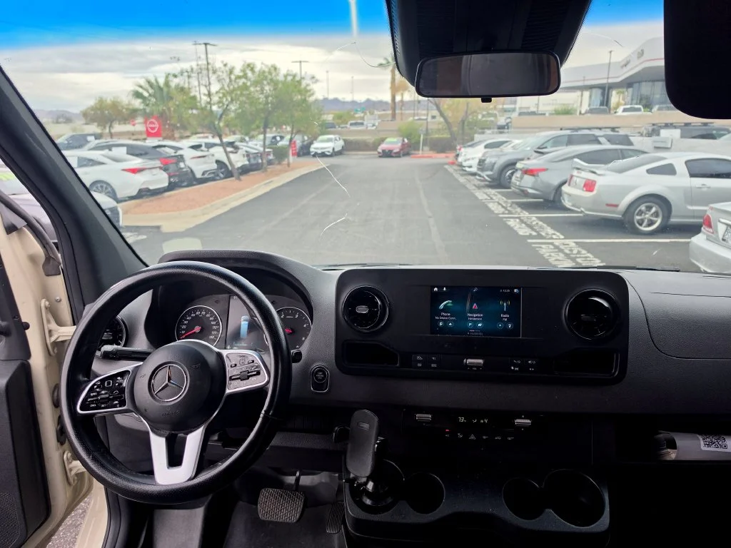 Used 2022  Mercedes-Benz  image 9